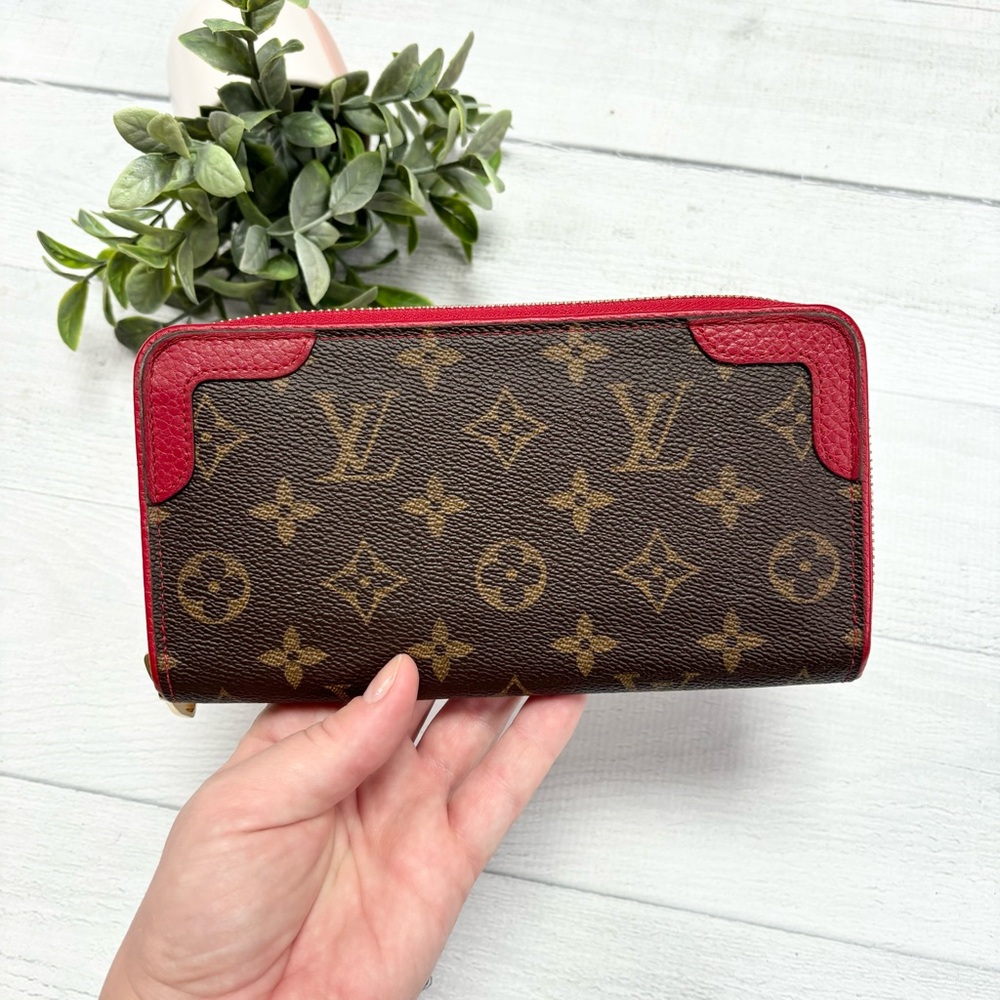 Louis Vuitton Monogram Retiro Zippy Wallet in Cherry